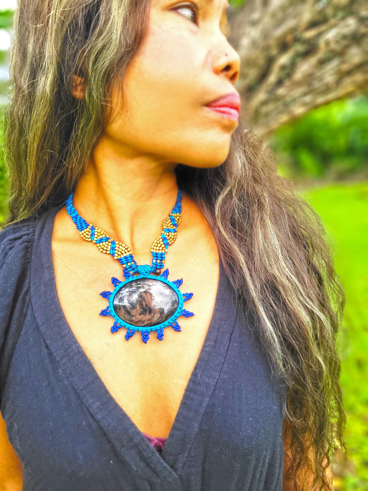 Mahogany Obsidian Pendant Necklace – Sunburst Macramé Design with Brass & Tiger Eye Beads