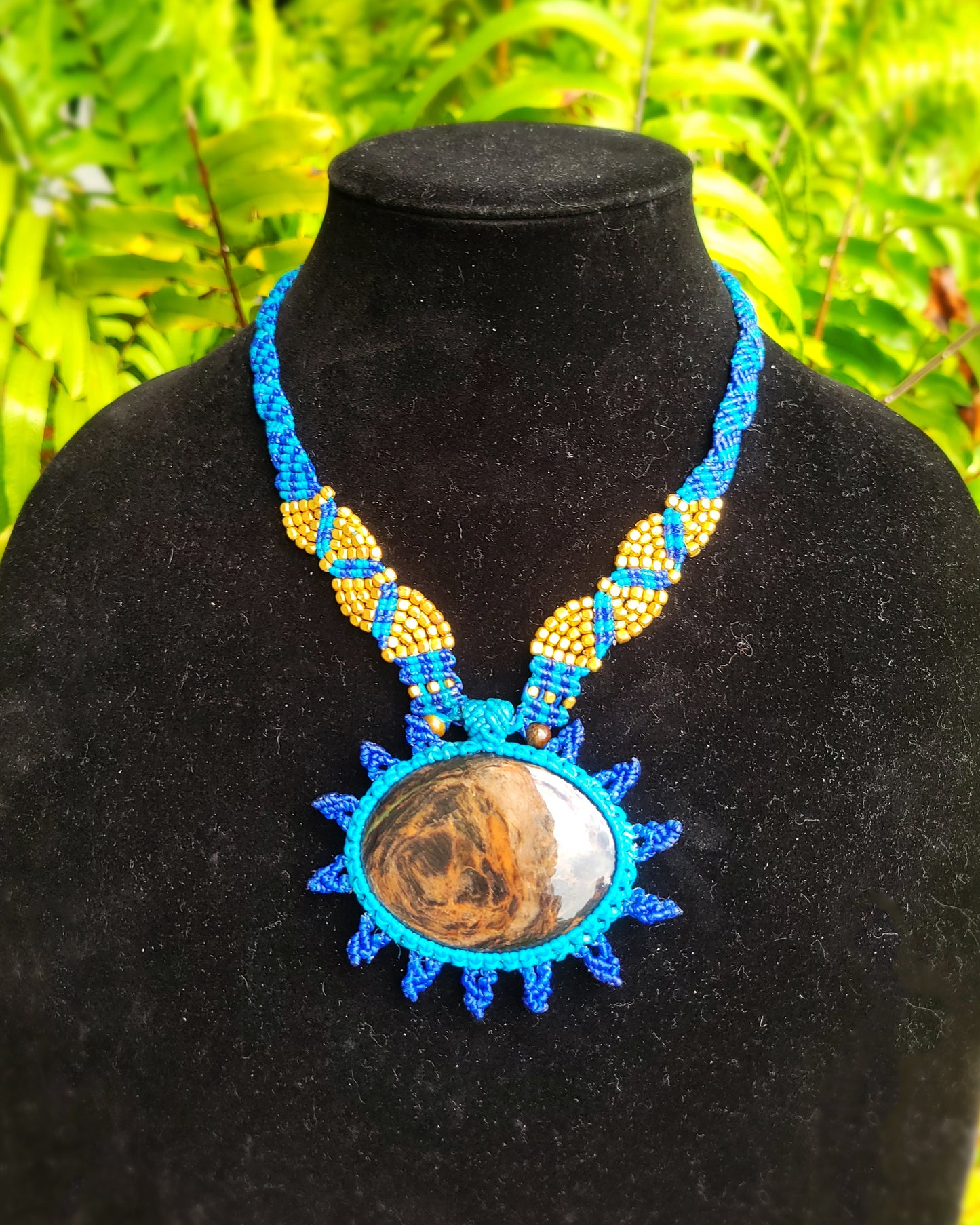 Mahogany Obsidian Pendant Necklace – Sunburst Macramé Design with Brass & Tiger Eye Beads