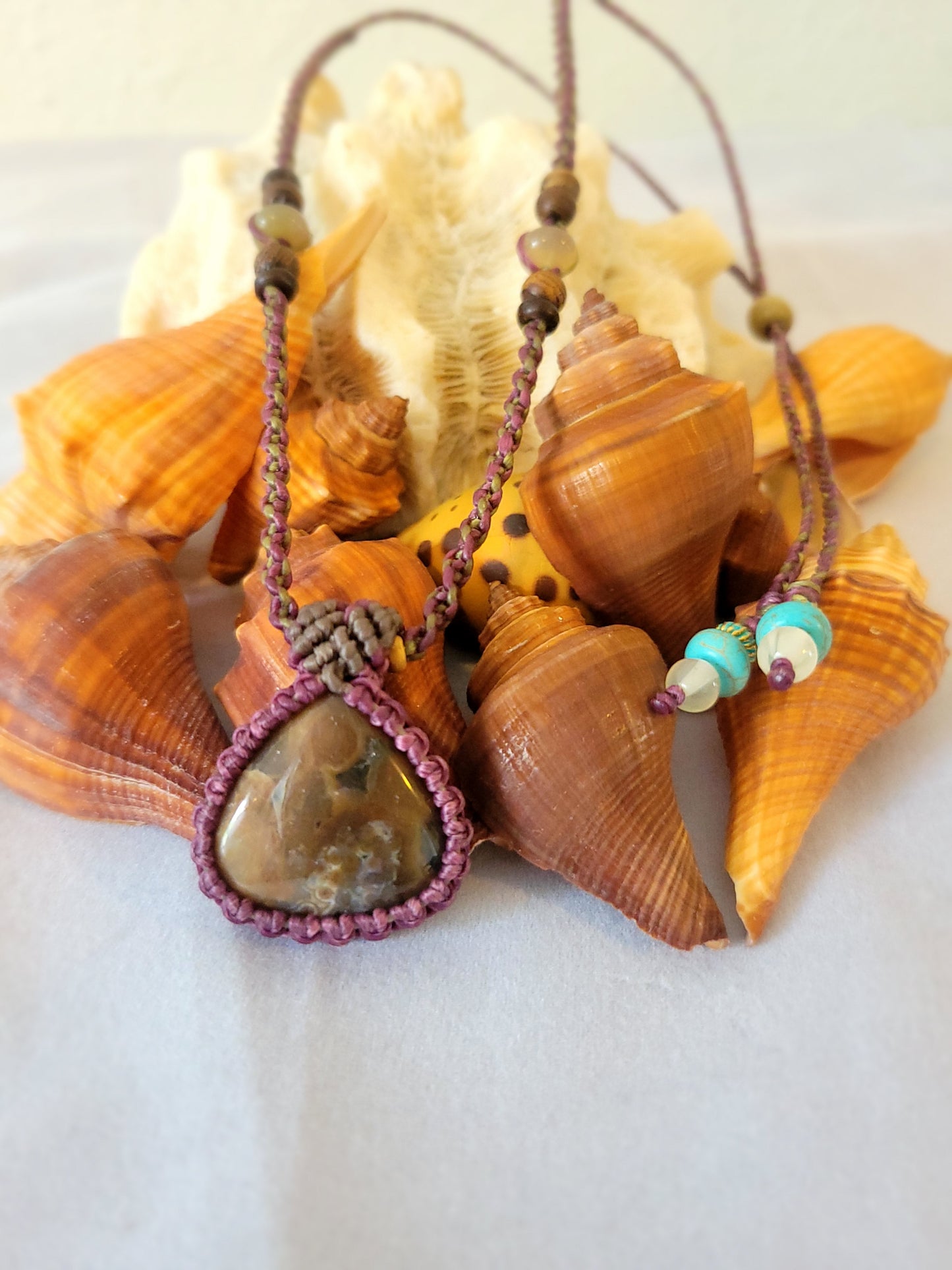 Moss Agate Pendant Necklace – Magenta Micromacrame Wrap with Stone Beads, Adjustable Length