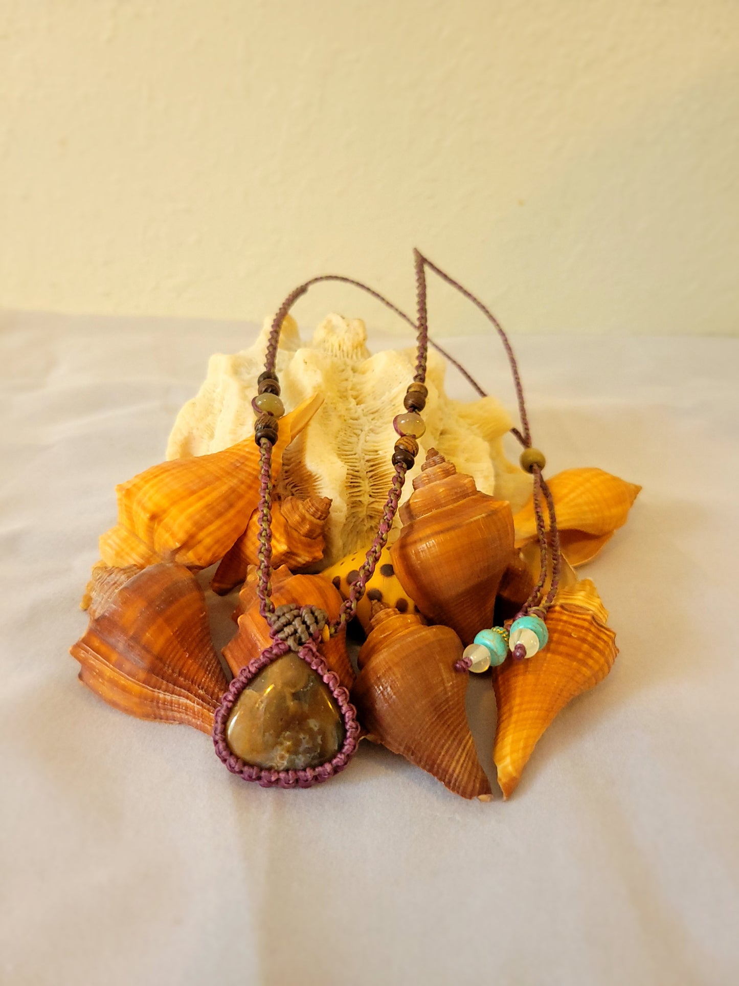 Moss Agate Pendant Necklace – Magenta Micromacrame Wrap with Stone Beads, Adjustable Length