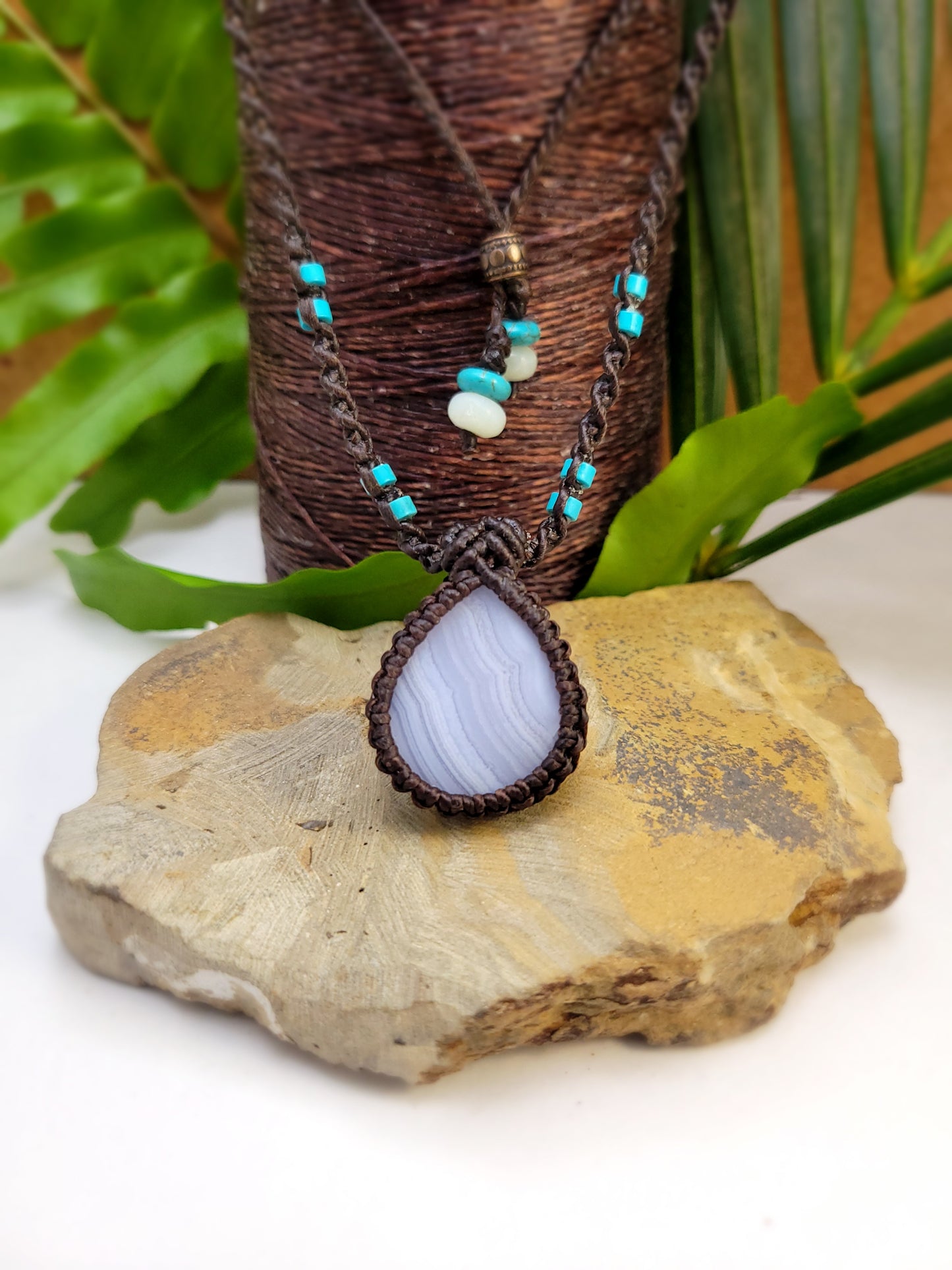 Blue Lace Agate Pendant Necklace with Stone Beads – Adjustable Black Micromacrame Design (14-21 Inches)