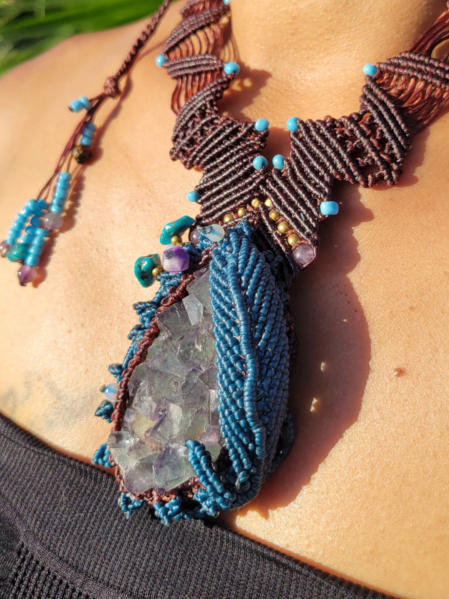 Handcrafted Raw Fluorite Geode Pendant Necklace – Adjustable Brown Geometric Macrame with Antique Stone Beads