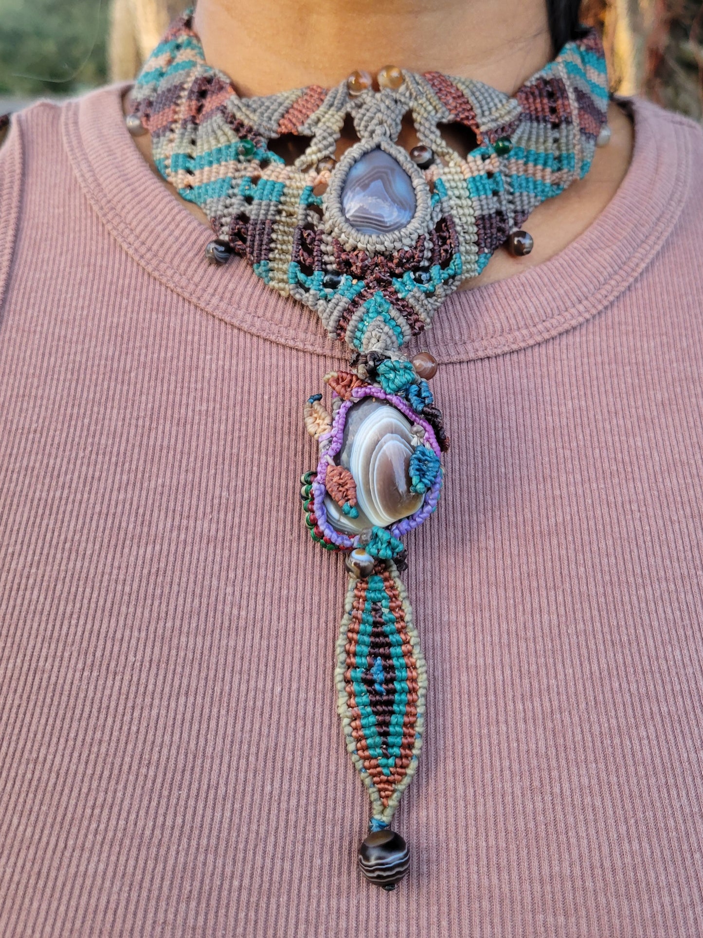 Botswana Agate – Earthy Double-Pendant Boho Tribal Choker featuring macramé detailing and natural stones.