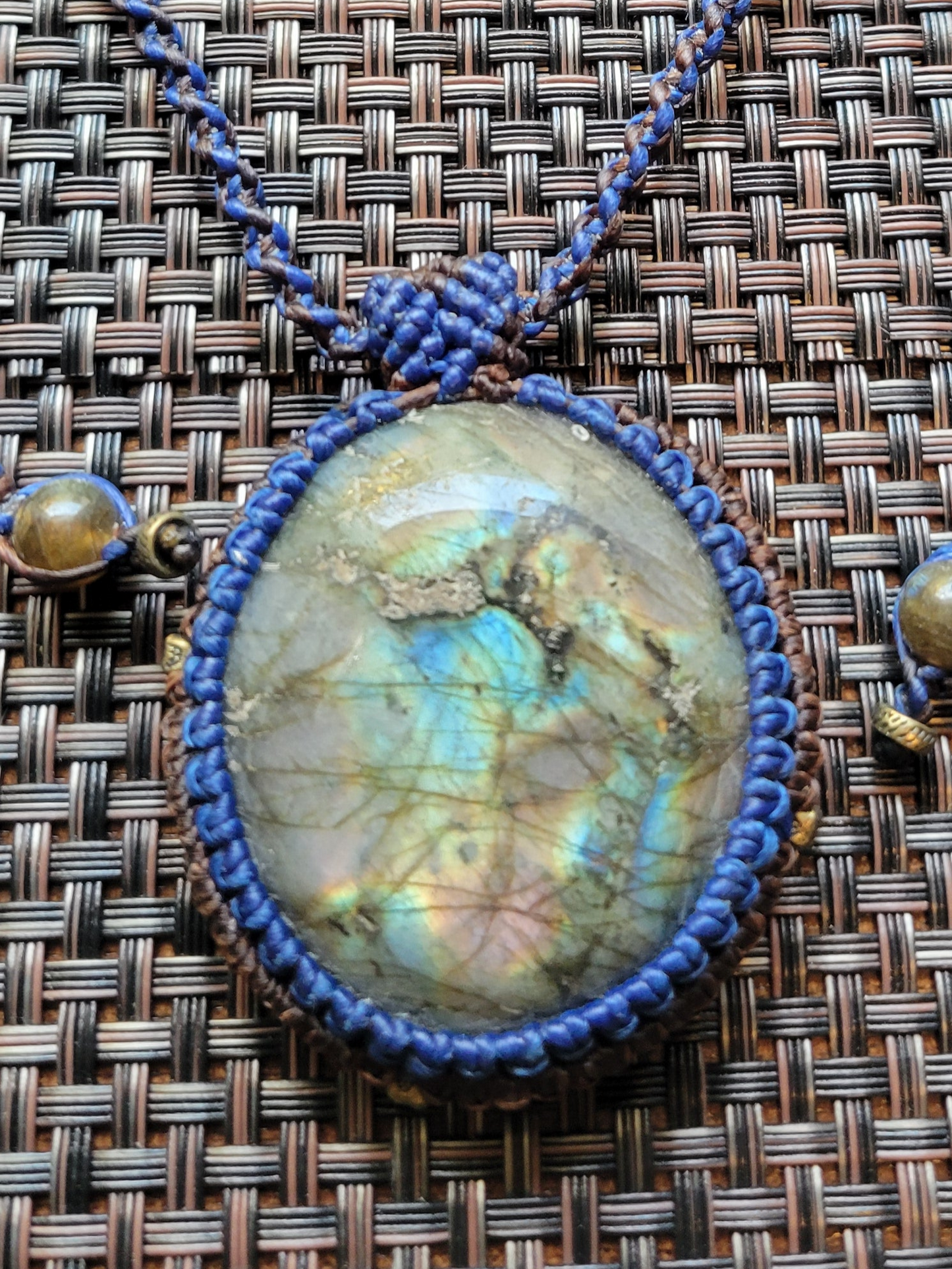 Labradorite Pendant Necklace with Lapis Lazuli