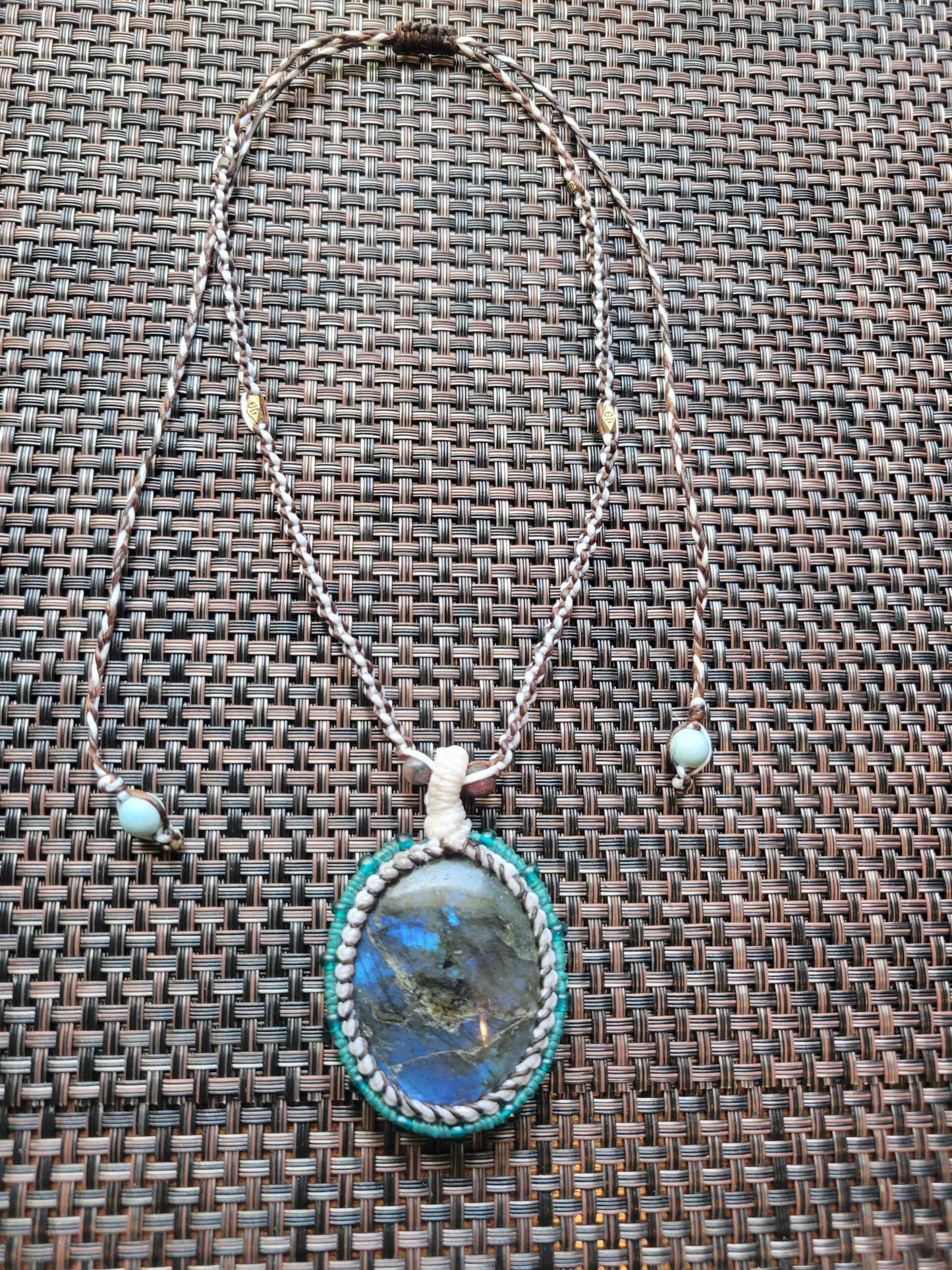 “Celestial Drift” – Vertical Oval Labradorite Pendant Necklace, Off-White & Aquamarine Cord, Adjustable