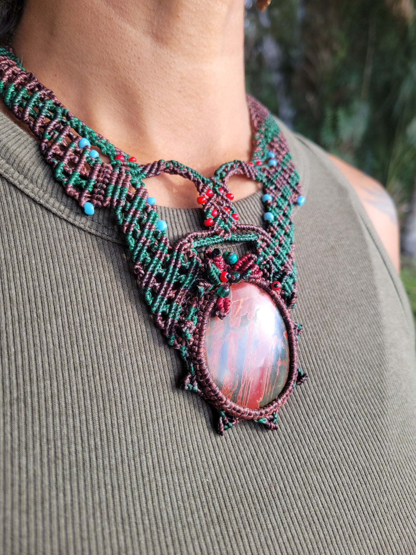 Spiritual jewelry with earthy tones and macramé design