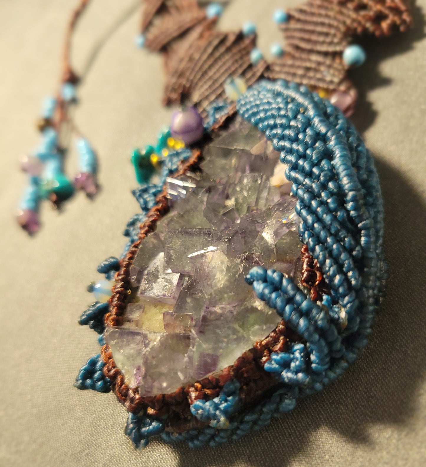 Handcrafted Raw Fluorite Geode Pendant Necklace – Adjustable Brown Geometric Macrame with Antique Stone Beads