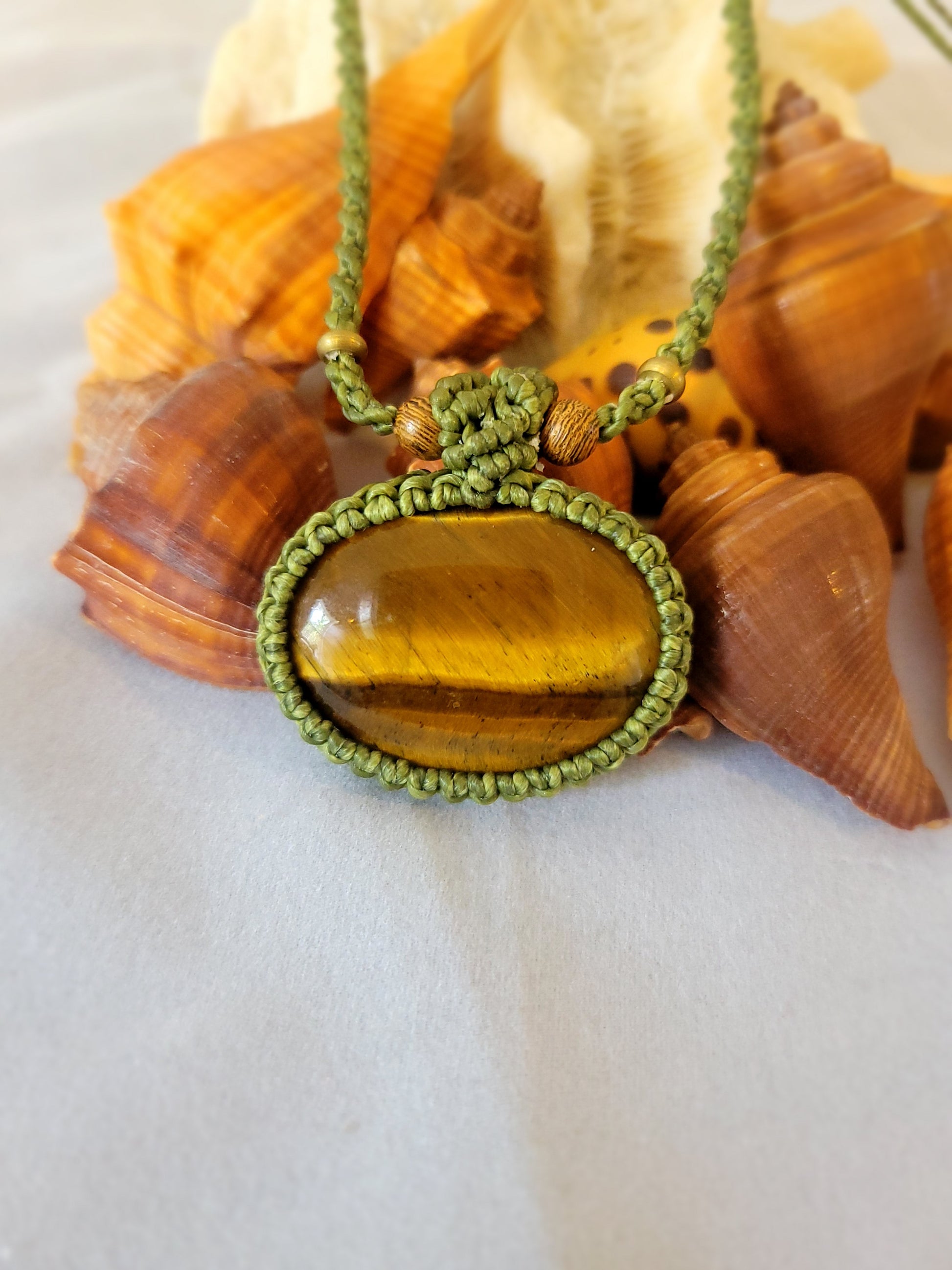 Tiger eye pendant neckalce
