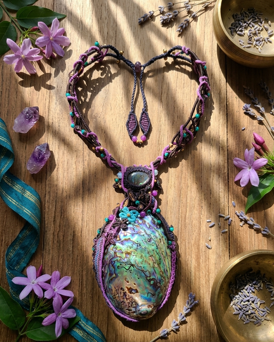 Ocean Necklace – The Siren’s Midnight Garden