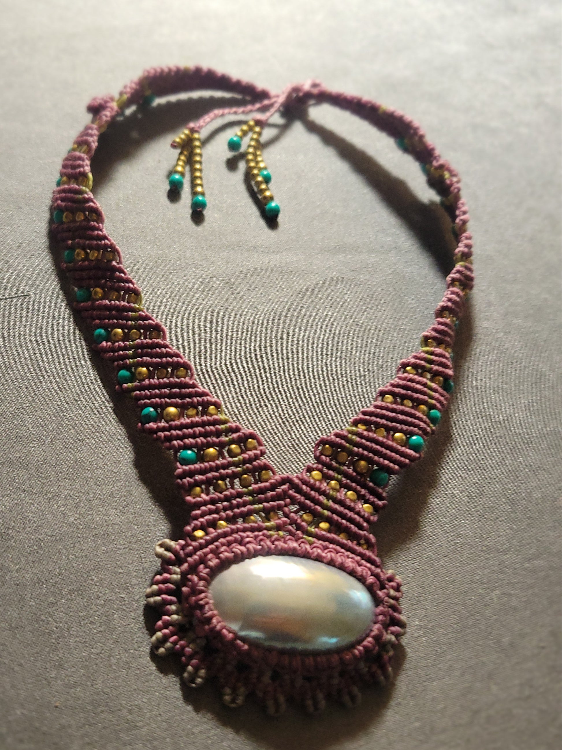 Mother of Pearl Choker Necklace