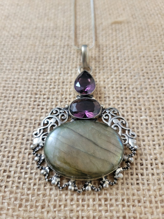Labradorite and sterling Silver Necklace