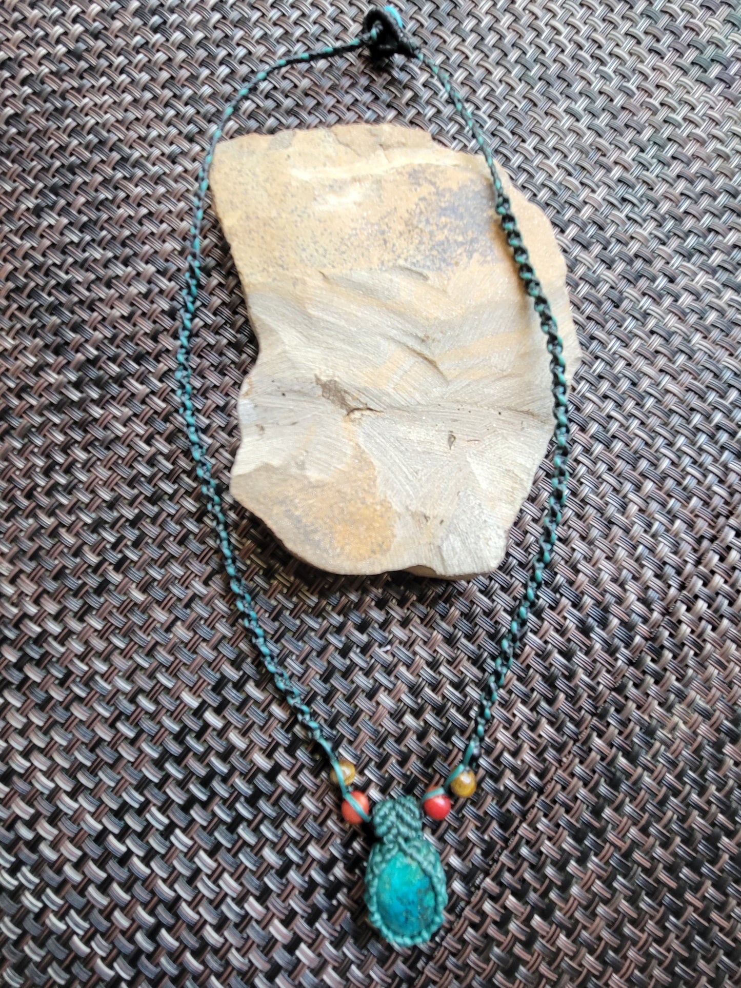 Chrysocolla Macramé Pendant Necklace – Handcrafted Blue-Green Stone on Adjustable Cord
