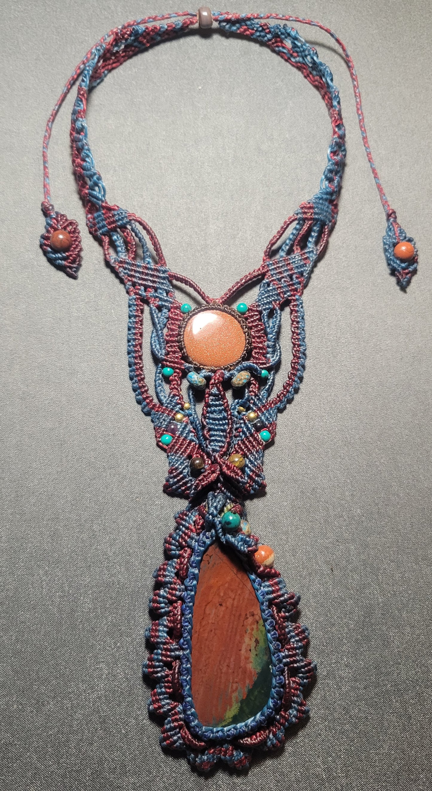 Adjustable macramé choker with bold, earthy elegance