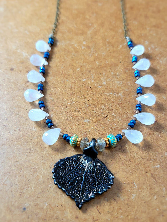 Elegant boho necklace with quartz stone beads