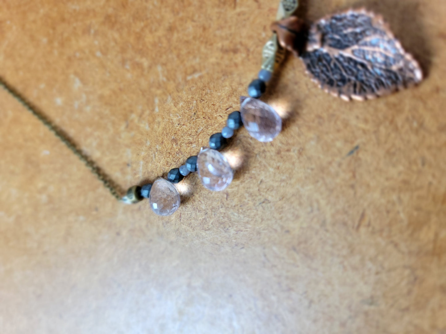 Copper Leaf & Rose Quartz Necklace – Vintage Boho Pendant on Brass with Aura Bead Accents