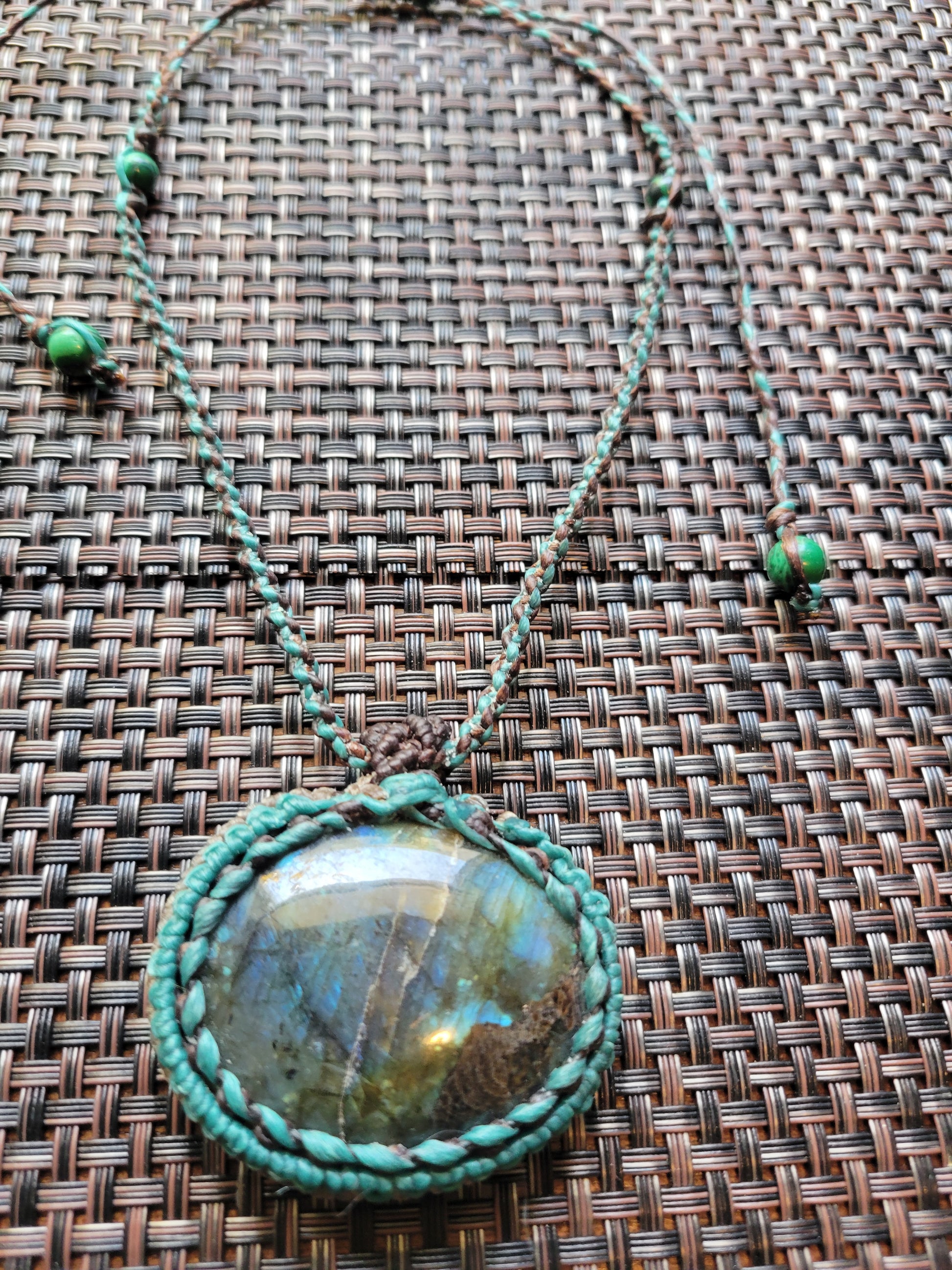 shimmering labradorite pendant
