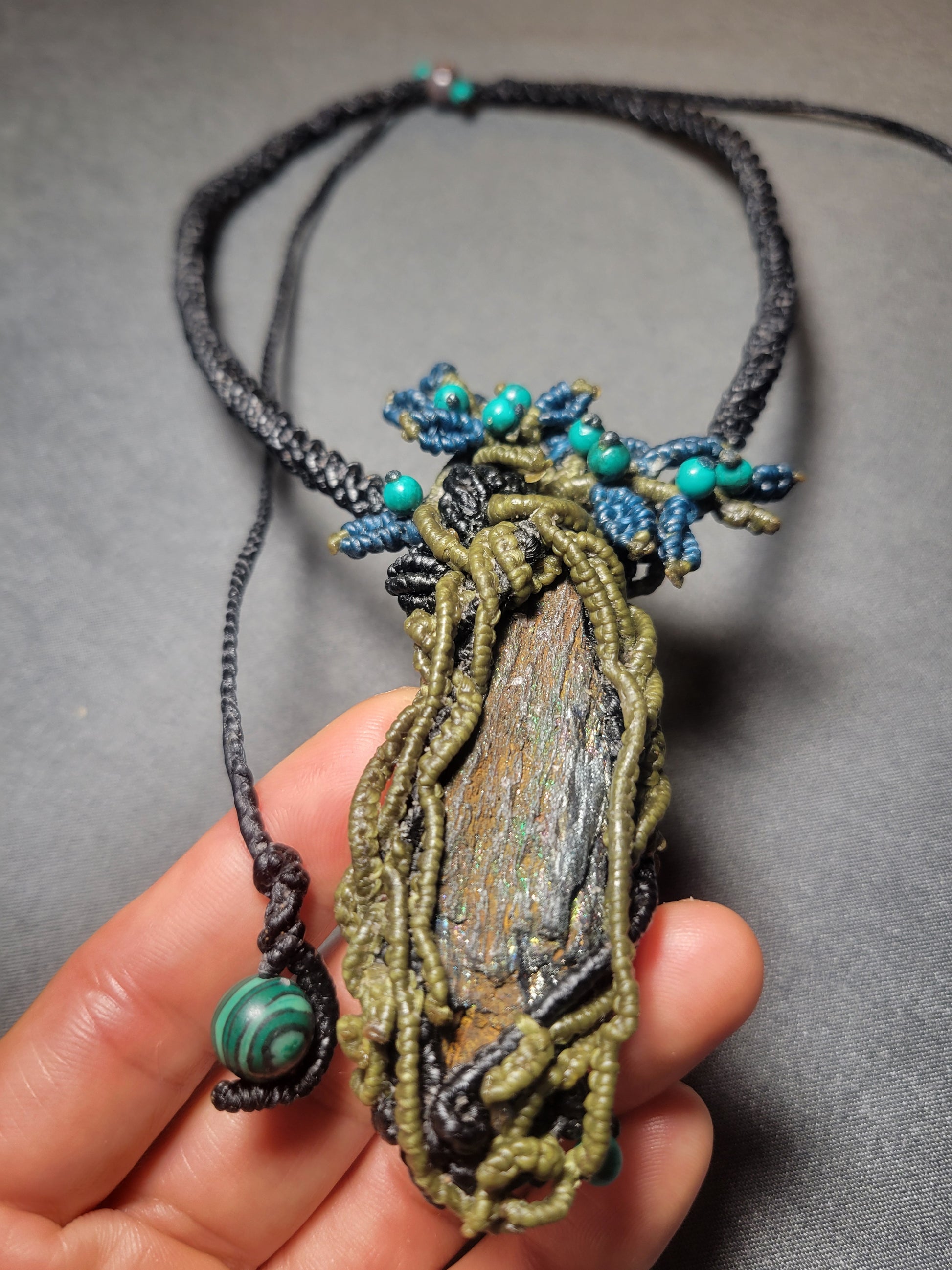 hematite necklace with forest macramé design