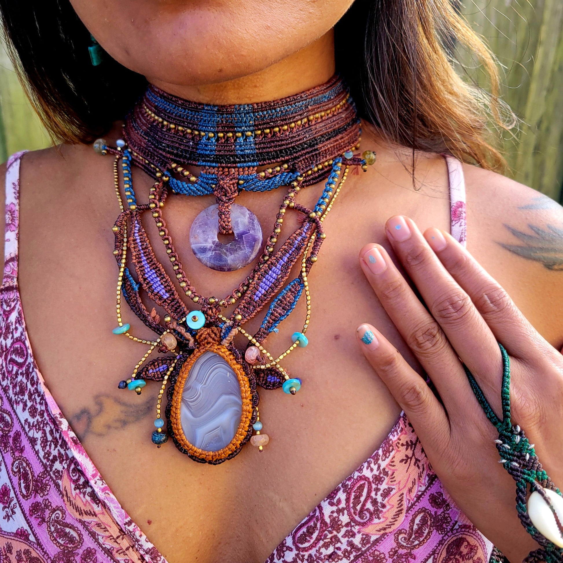 Tribal Jewelry – Ornate woven boho chestplate choker featuring agate and amethyst stones, handmade with macramé details.