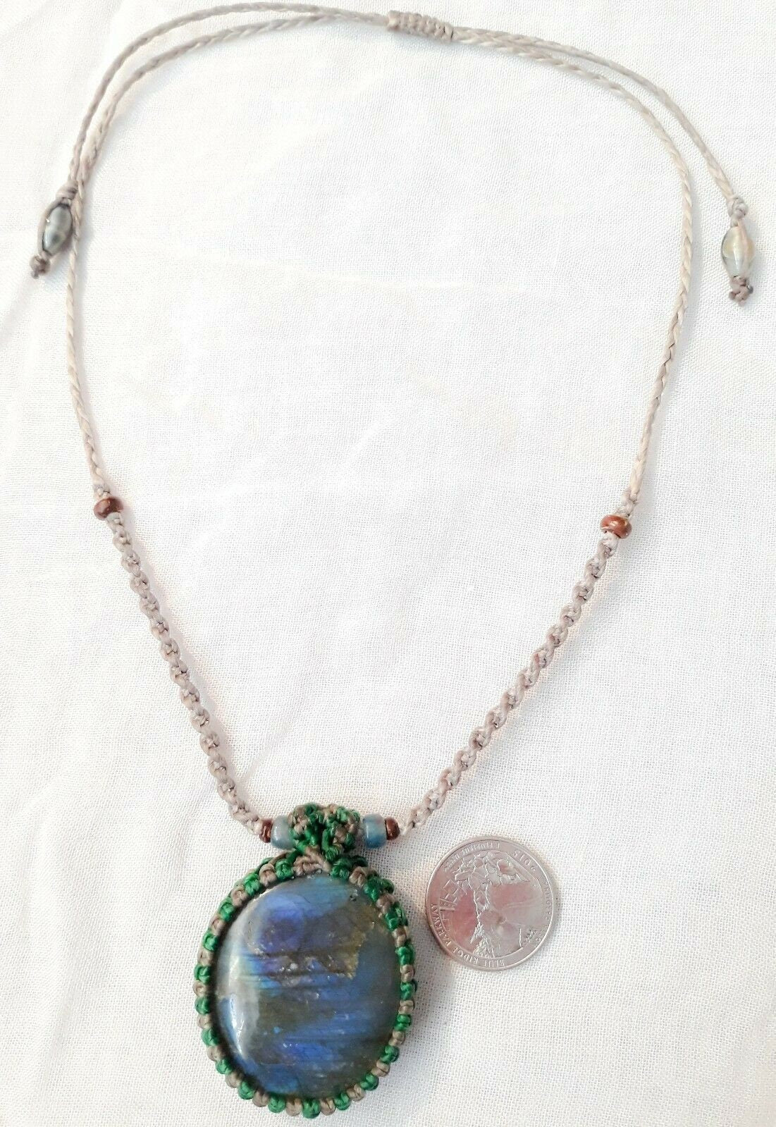 Labradorite Macramé Pendant Necklace – Handcrafted Adjustable Boho Crystal Jewelry
